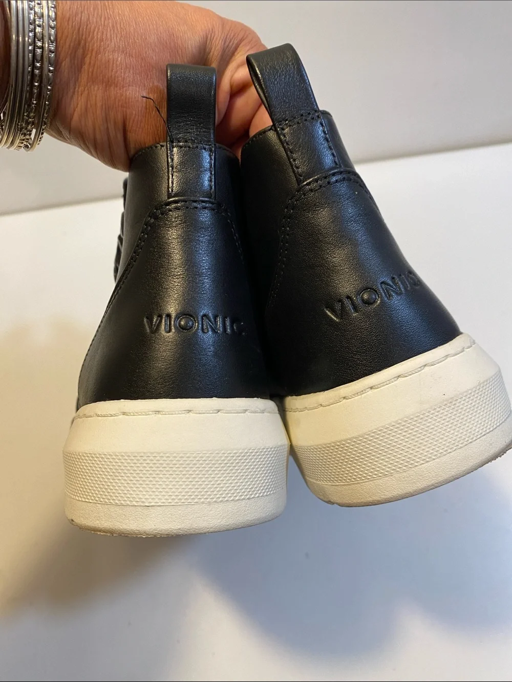 Vionic Brinkely Black Leather Zip-Detail High-Top Sneaker Boots Sz 6.5